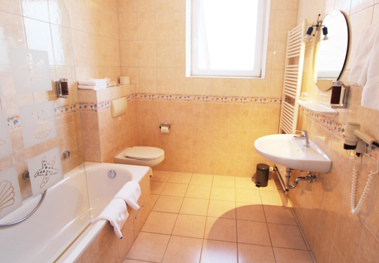 Hotel Thormaehlen Bliestorf ภายนอก รูปภาพ